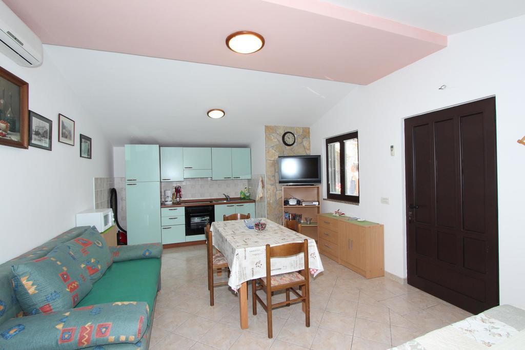 Apartments Marlina Ровинь Экстерьер фото