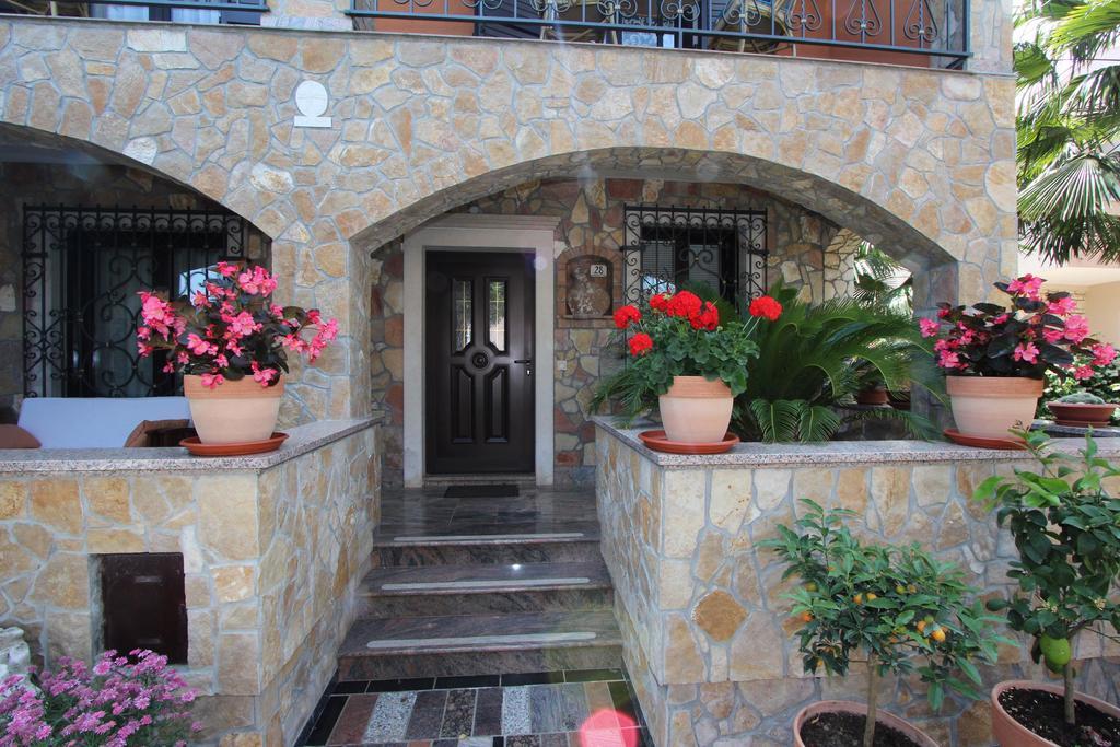 Apartments Marlina Ровинь Экстерьер фото